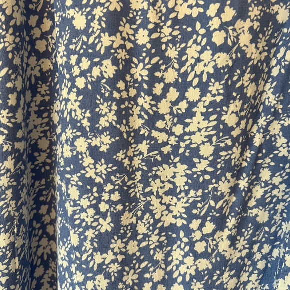 Beautiful blue dress perfect for a wedding! - Picture 7 of 8